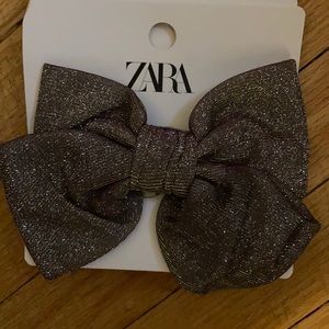 Zara hair barrette NWT